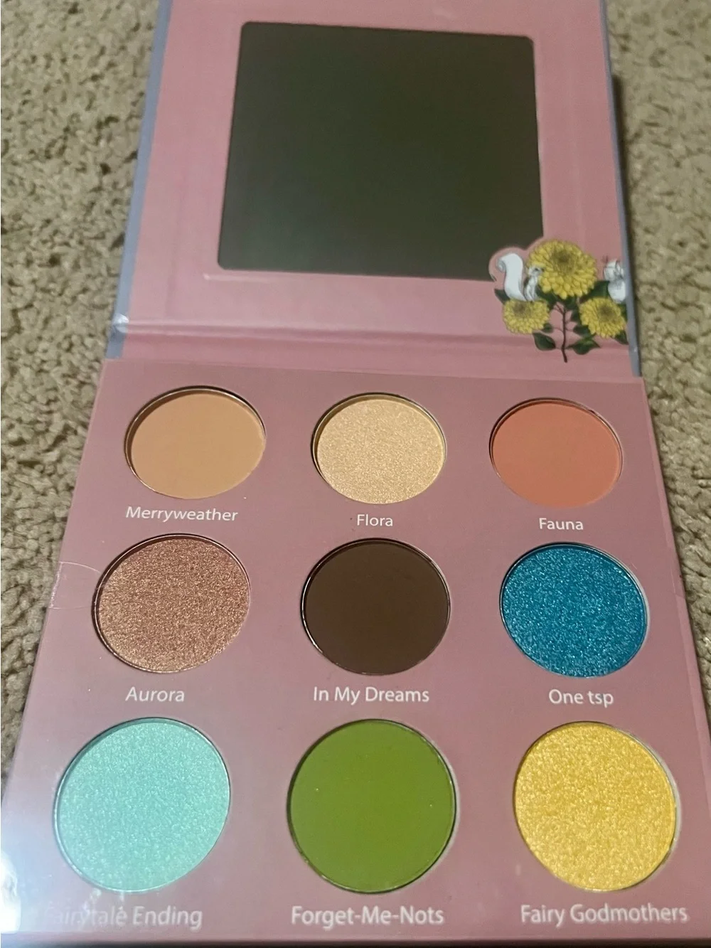 Neutral and Earth Tone Eyeshadow Palette - 12 Shade Matte & Shimmer Set